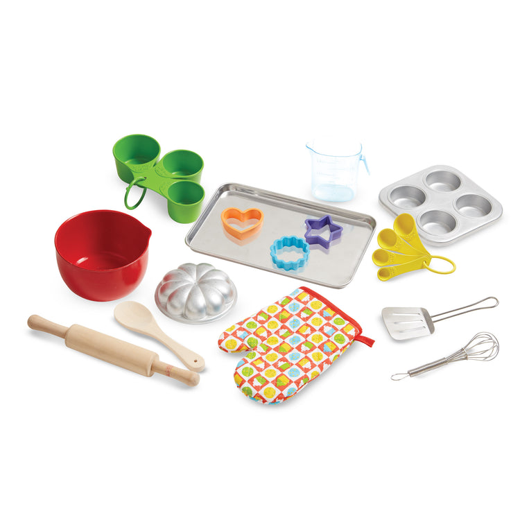 The loose pieces of The Melissa & Doug Baking Play Set (20 pcs) - Play Kitchen Accessories