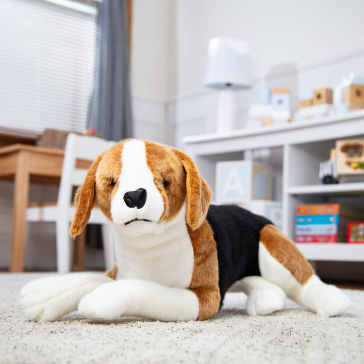 the Melissa & Doug Lifelike Plush Beagle Stuffed Animal