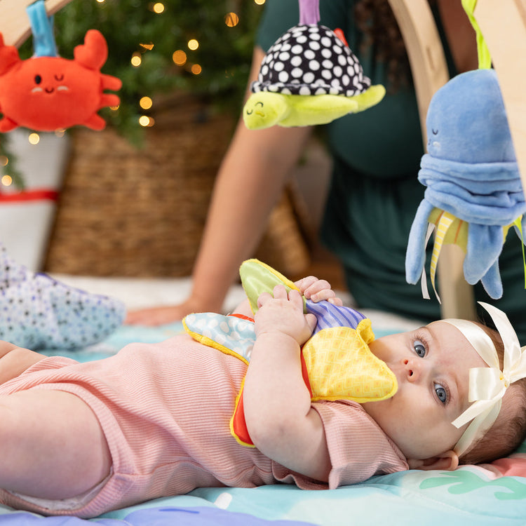 Melissa & Doug Best Holiday Toys & Gifts for Babies and 1-Year-Olds blog post