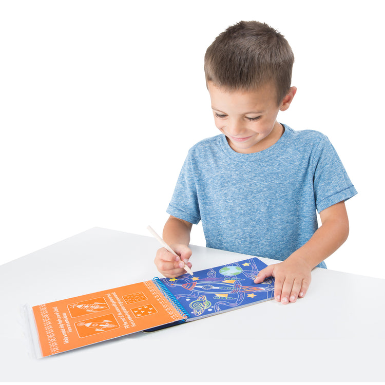  The Melissa & Doug On the Go Scratch Art Color-Reveal Pad - Vehicles