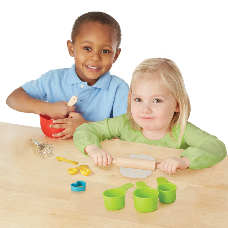 Let's Play House! Baking Play Set Melissa Doug - Main Image