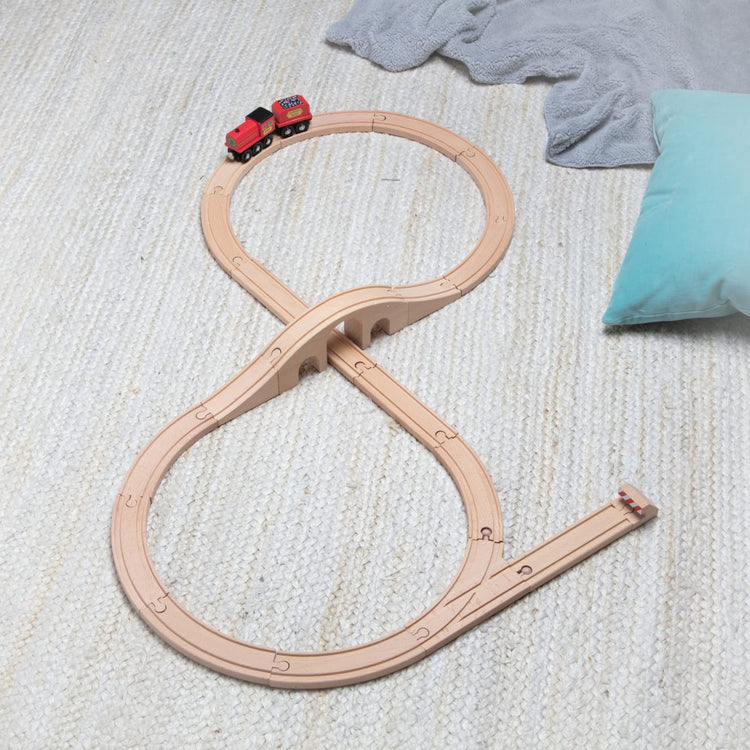 peg perego figure 8 track Figure 8 Train Set