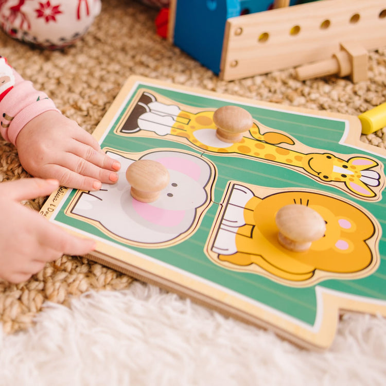 Regalo Para Bebé 1 Año Jumbo Bambino Jungle Pals: Juego De Bolos Infantil Con Sonido (6 Bolos Animales Pelota) Para Bebés De 12 Meses En Adelante - Estimula Motricidad Y Coordinación Regalo Para Bebé 1 Año Jumbo Bambino Jungle Pals: Juego De Bolos Infantil Con Sonido (6 Bolos Animales Pelota) Para Bebés De 12 Meses En Adelante - Estimula Motricidad Y Coordinación