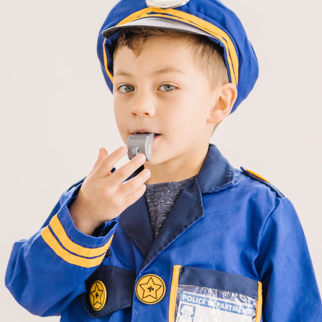 Dress Up America Award-Winning Police Costume Set For Kids – Complete Pretend Play Outfit