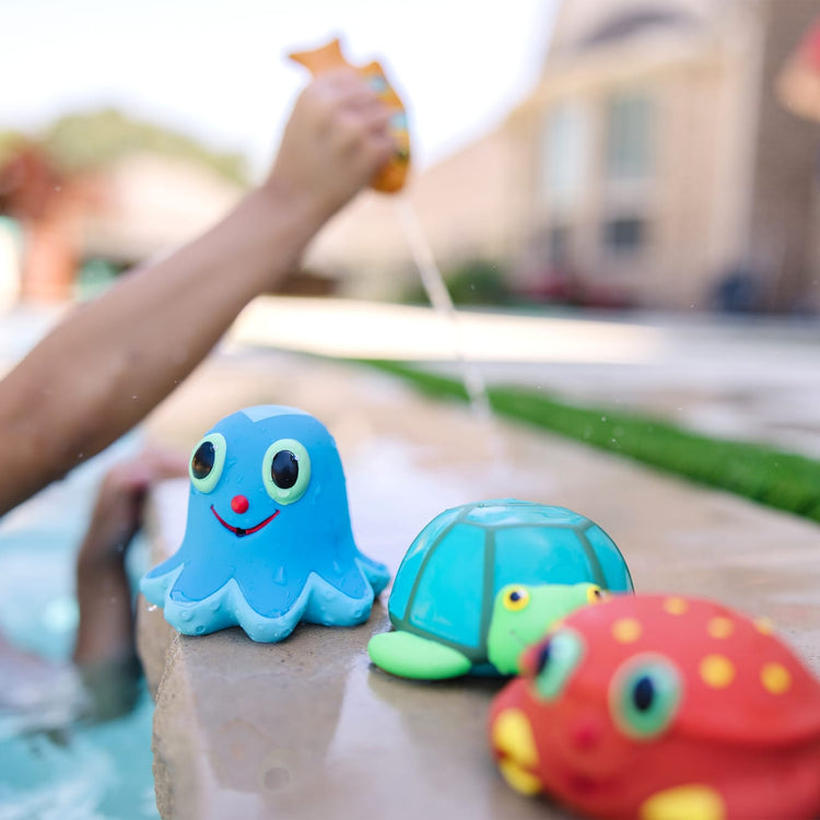 Seaside Sidekicks Squirters Water Toys - Main Image
